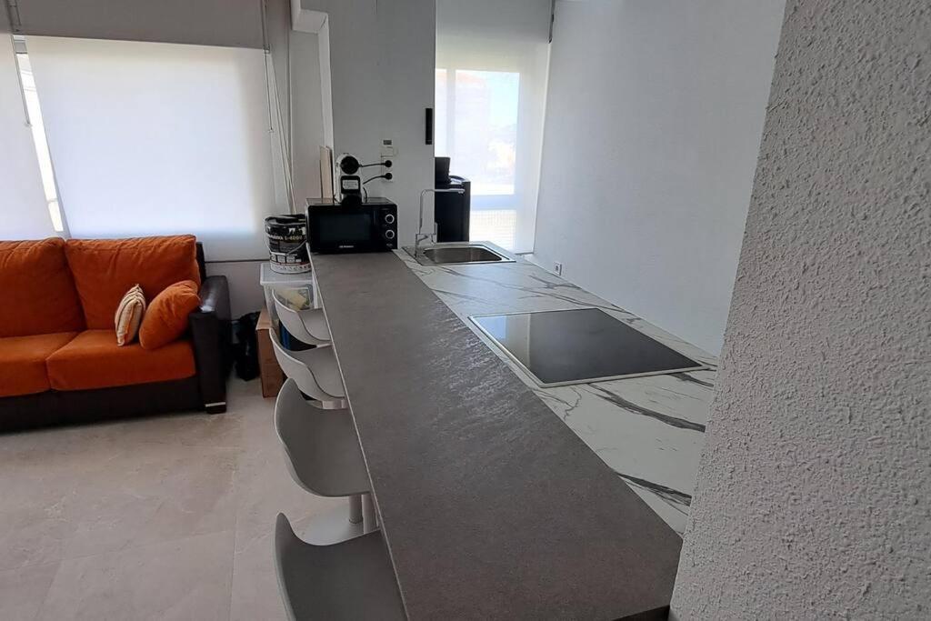 Apartamento Reformado, A 2Min De Playa, En La Mejor Zona. Laredo Exterior foto