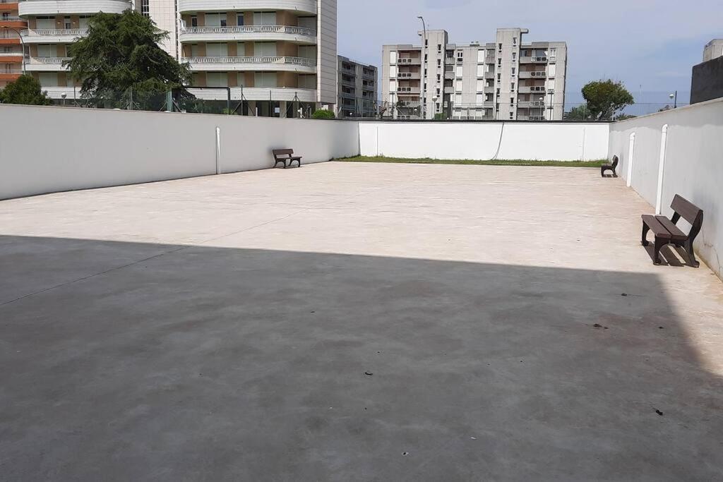 Apartamento Reformado, A 2Min De Playa, En La Mejor Zona. Laredo Exterior foto